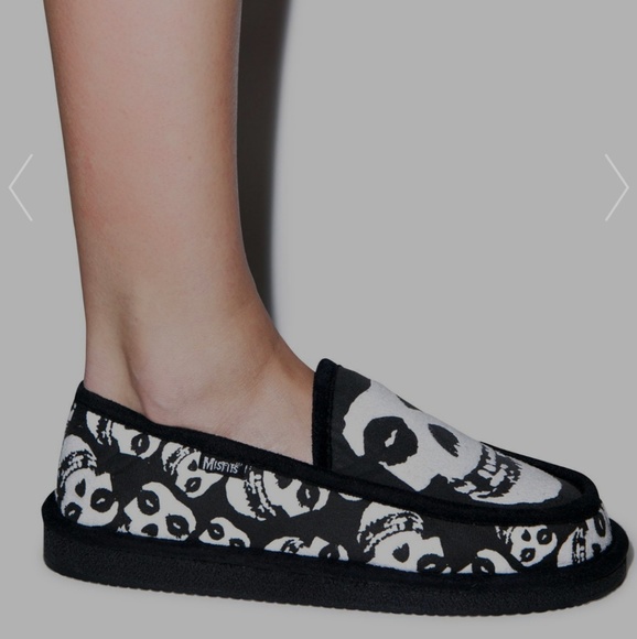 FOUND! Misfit House Shoes -Iron Fist sz 8 - Picture 2 of 4